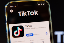 TikTok黑屏刷不出视频,TikTok黑屏无法显示内容怎么办?-飞鸽出海